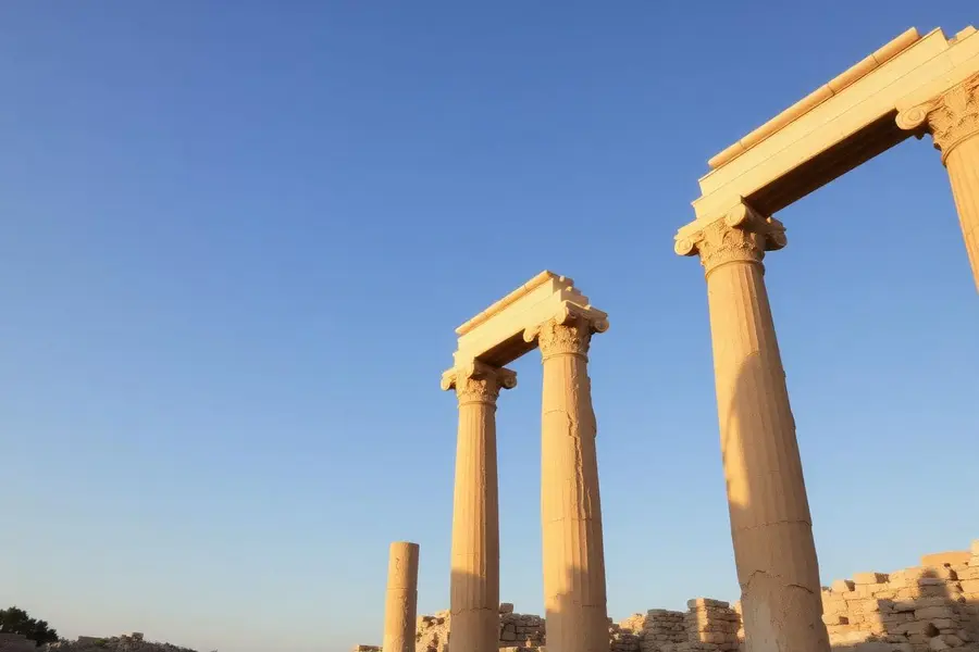 الآثار والتراث